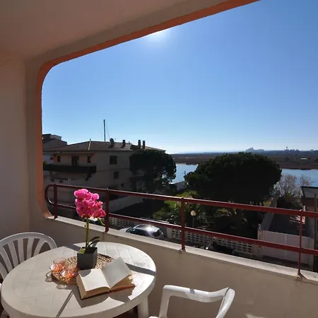 Rnet - Ir 1-48 - Costa Brava * 로지즈